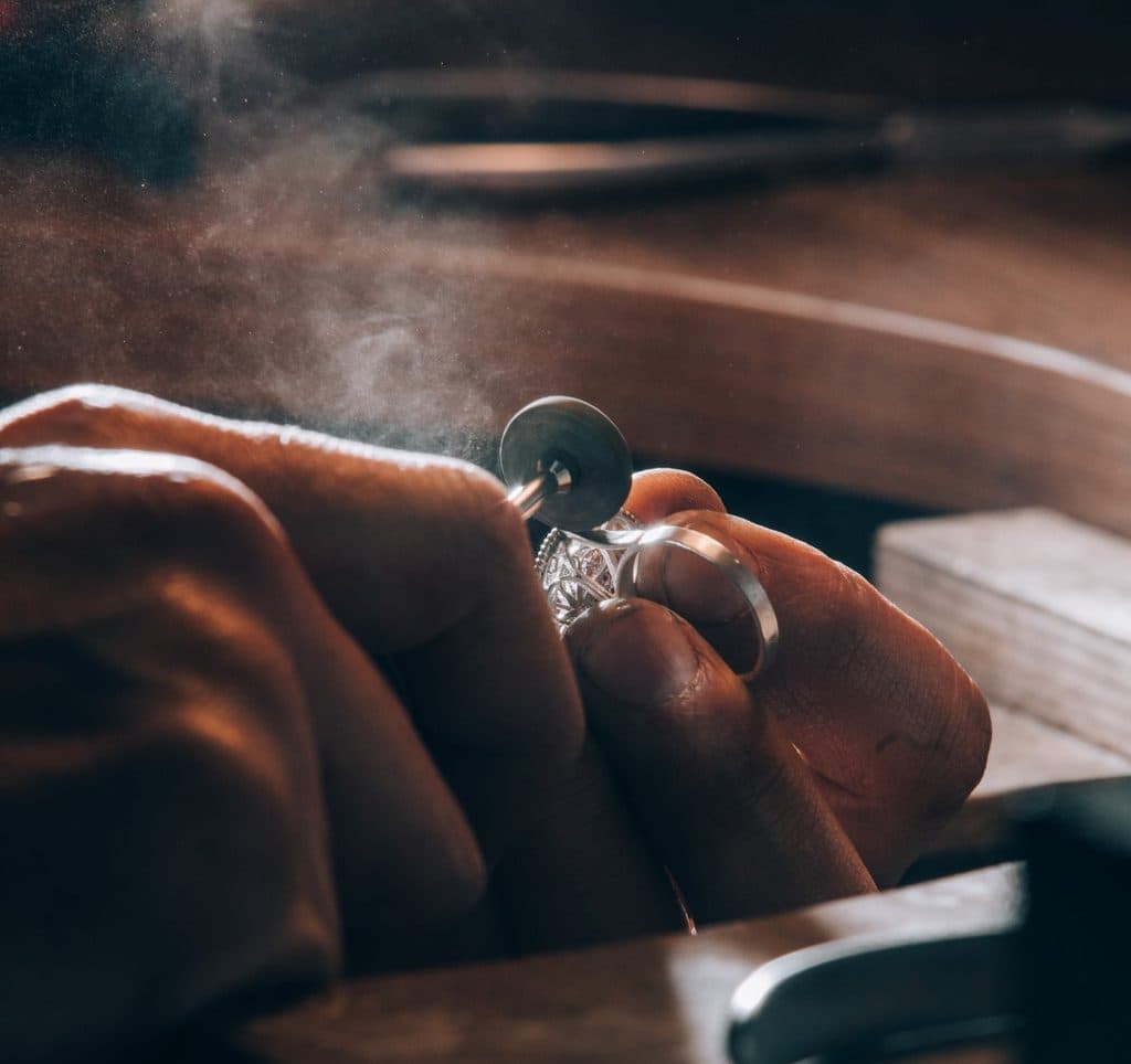 Smykkereparasjon hero